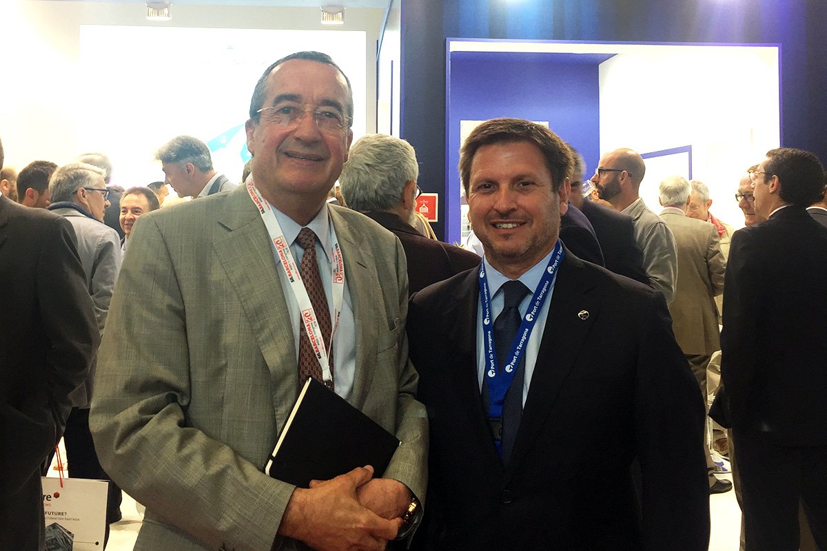 JTorrentPORTEL's tweet photo. Visitando #SIL2018 con Josep Andreu i Figueras, presidente del @TarragonaPort. #laferiadelsector https://t.co/FDOqvegDuD