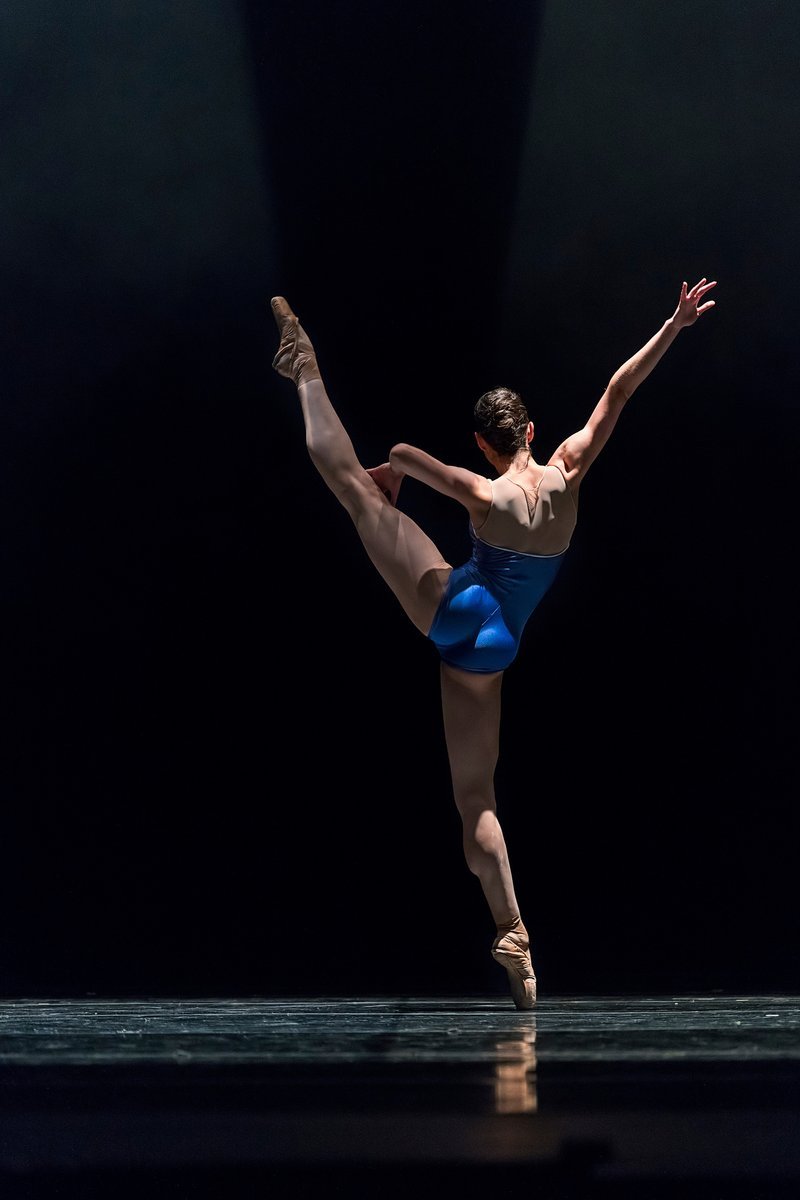 mixdevil66's tweet photo. Últimos días de #Galili/#Kylián/#Duato en el @TeatroZarzuela. Una oportunidad única para sumergirte en la historia de la @CNDanza a través de tres coreografías emblemáticas. Hasta el 10 de junio
https://t.co/NTq7jGtbSo  
#danza https://t.co/cTOBv81WiE