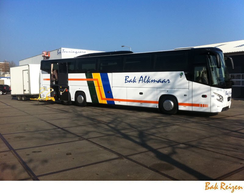 Ook voor personen in een #rolstoel is Bak de oplossing 👍 Met onze speciale #rolstoelbus is geen #bestemming te ver 😃 bit.ly/2hC448i