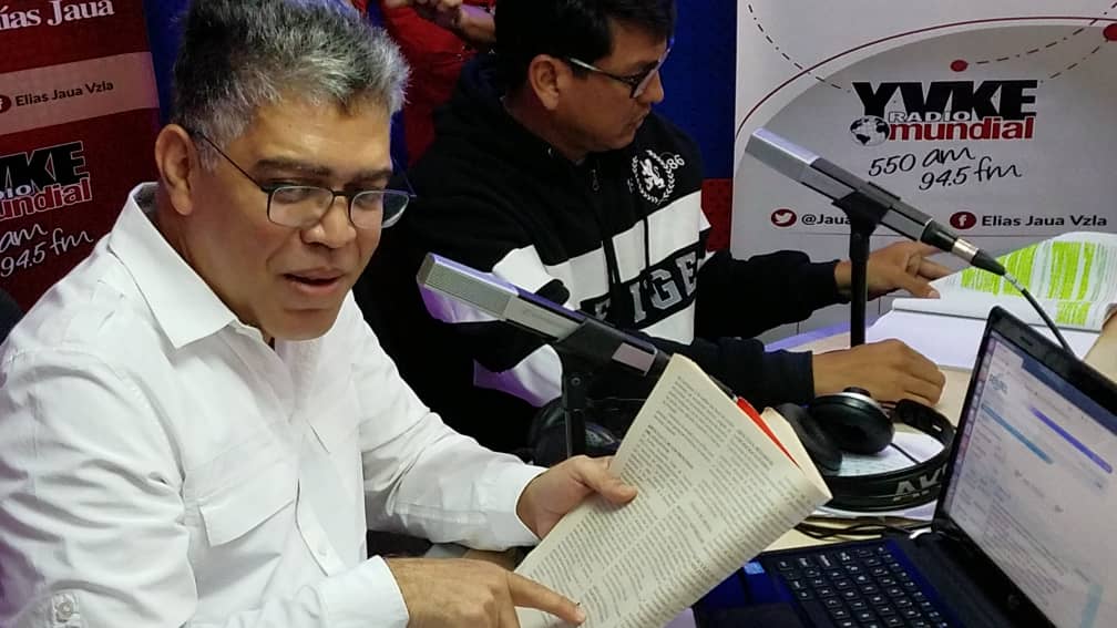 IpasmeOficial's tweet photo. #ENDIRECTO 📻| Min. @JauaMiranda "Una conducta Revolucionaria pasa por la corrección colectiva de las cosas que se están haciendo mal". 

#EncuentroPopular
#OEAVenezuelaSeRespeta https://t.co/8xgNFZzSjK