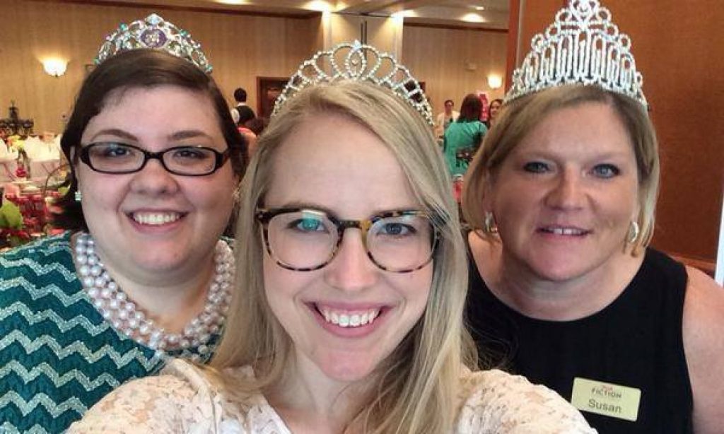FreshFiction's tweet photo. What #tiara style is your favorite? Come to #FFboas to check out some of our favorites on SATURDAY! https://t.co/fuLO8Ewpai https://t.co/09RJSaTdiX