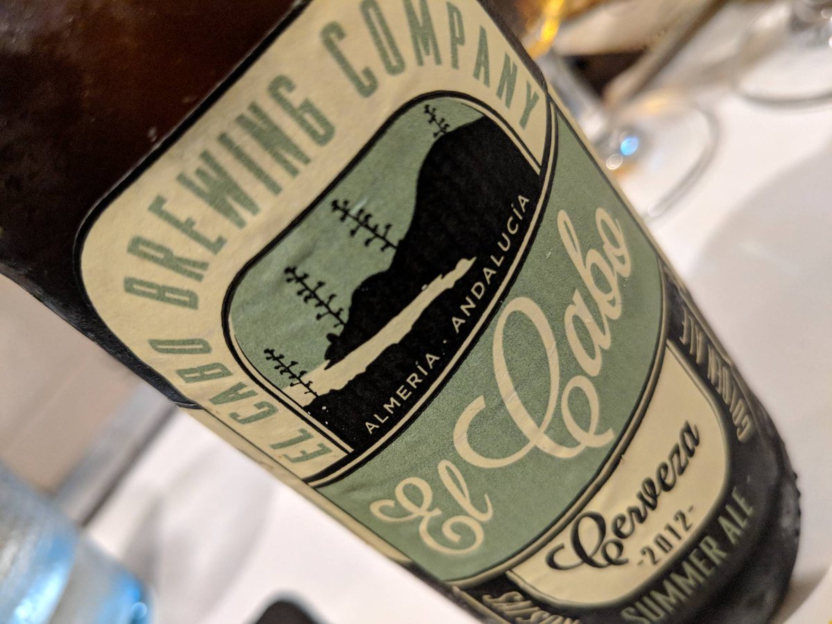 Tomando una <a href="/CervezasElCabo/">Cervezas El Cabo</a> y leyendo sobre ellos 😉🍺 cervezasfrias.es/cerveza-el-cabo