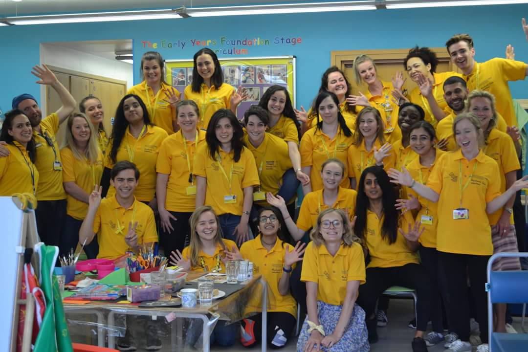 Happy volunteers week 🙌<a href="/GreatOrmondSt/">Great Ormond Street Hospital for Children</a> , only been there a short while but met so many amazing people already!!! 💖

#inspireothers #makeadifference 

<a href="/SolihullTCPI/">STC PI</a> <a href="/SolusWestMids/">Solus West Midlands</a>  <a href="/WeRForceForGood/">Force For Good</a> @Jade13z <a href="/J18West/">Jay West</a> <a href="/JohnCEnglish1/">John English</a> <a href="/traceybish/">Tracey bishop</a>