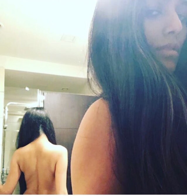 When he takes his shirt back. 😡 https://t.co/5GZ04fb3fw<a href="/tag/bikini"class="tags"><span>#bikini</span></a>