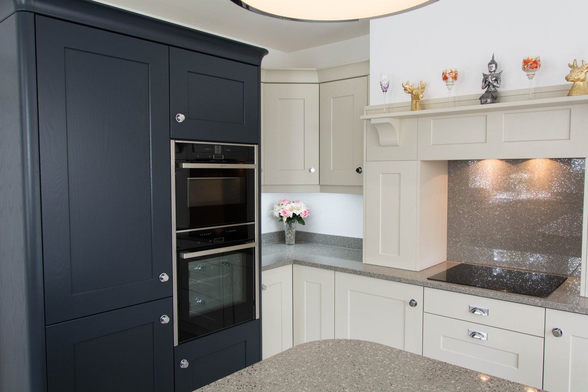 A lovely kitchen transformation by Holmfields, using @MarpattLtd doors and @KonigStone worksurfaces. #newkitchen #kitchenideas