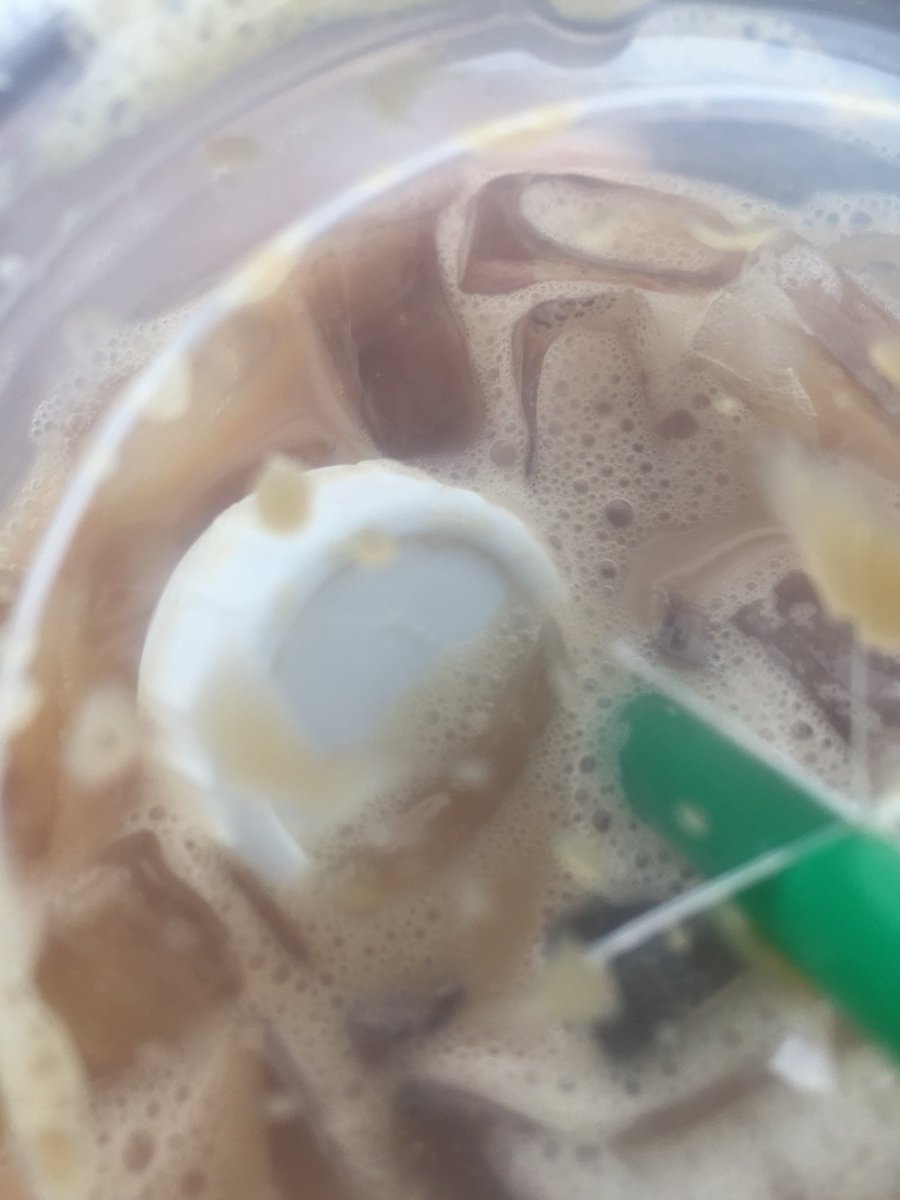Sandrine_Tail's tweet photo. @StarbucksCanada thanks for the wonderful surprise in my coffee this morning👍🏼😷 https://t.co/ShjWYhwjAU