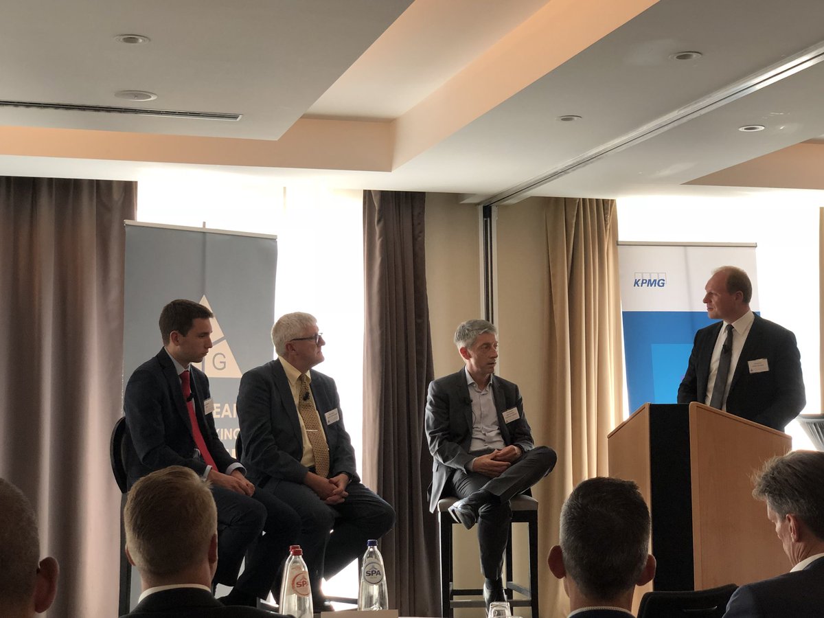 DirkMarcoA's tweet photo. #engautofinance interesting panel discussion about Finance Risk management. Residual Values are still the major factor in this process . #AutovistaGroup support the industry already with some services and tools to manage the risk . https://t.co/ExFUDxO0QI