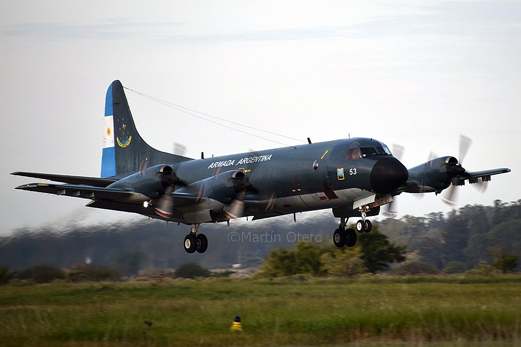 martiniotero's tweet image. Lockheed P-3B #Orion 6-P-53 de la #EA6E, despegando de la Base Aeronaval Punta Indio #BAPI, luego de la Ceremonia por el Centenario de la Aviación Naval, en mayo de 2016
#ArmadaArgentina #COAN