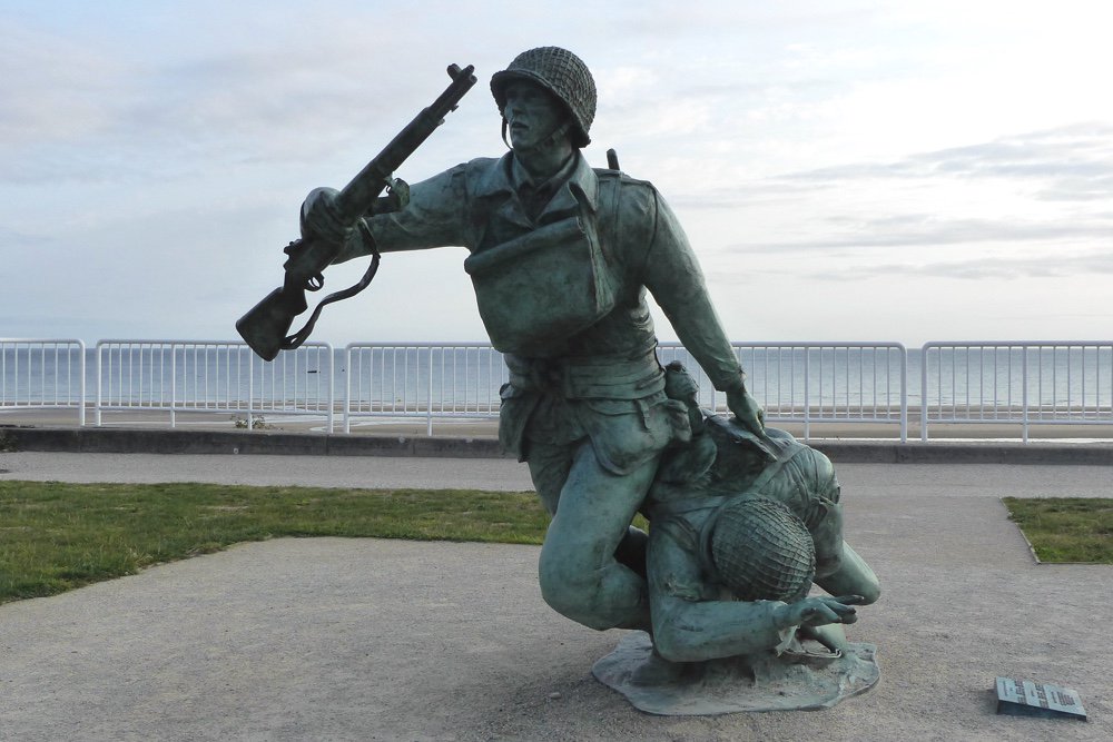 ScotLithVAian's tweet photo. #OTD #WWII #DDay74 the landing of #OmahaBeach 156,000 ๐บ๐ธ๐ฌ๐ง๐จ๐ฆallied forces set ground along a 50-mi stretch of #France|โs #Normandy region to free #Europeans against the tyranny/occupation of #Nazi #Germany on June 6, 1944. #EasyRed #NeverForget #FreedomIsNeverFree - #NAC ๐ https://t.co/zMUX70Fmgg