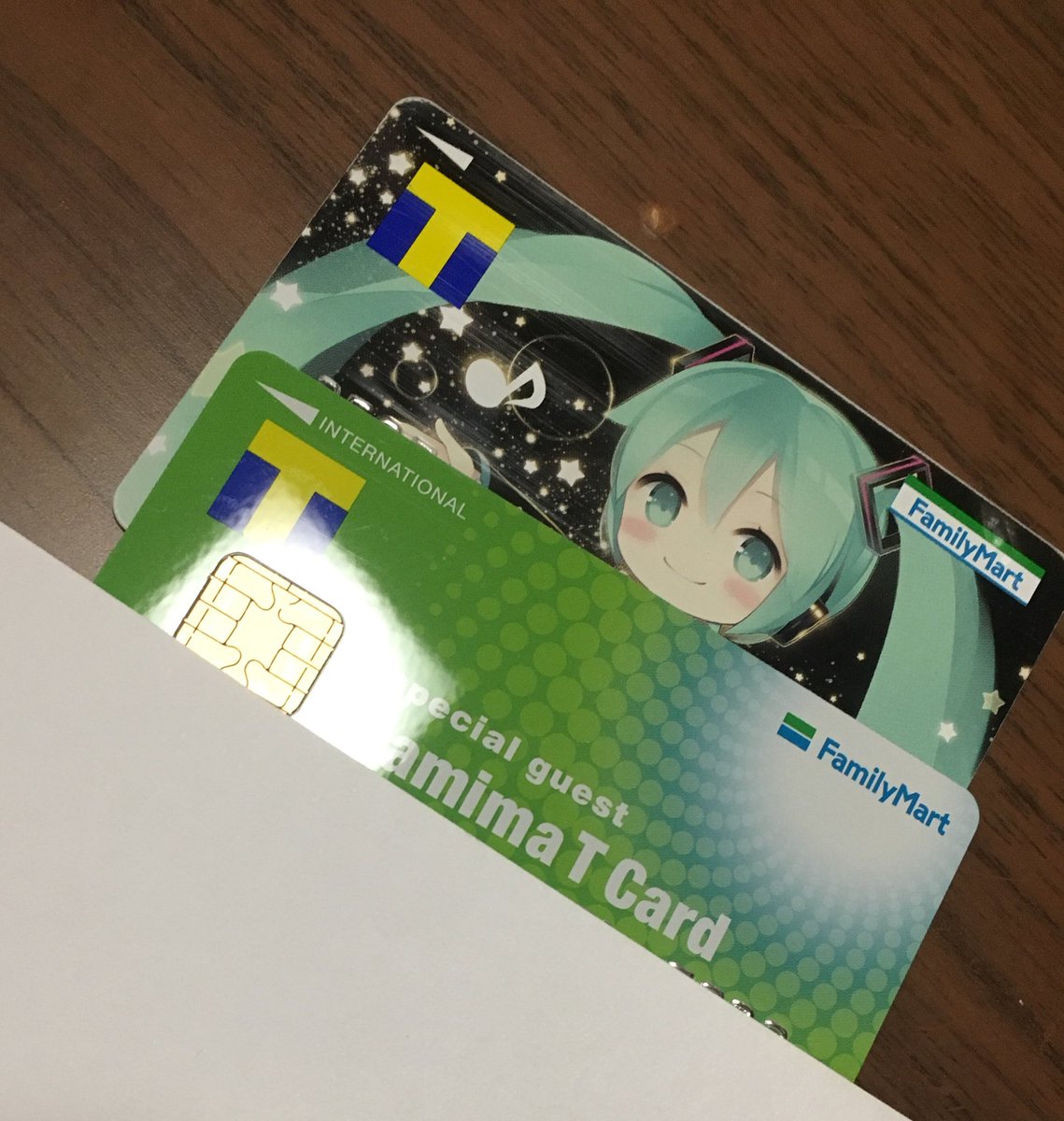 ファミマミク 18 6 1 18 8 31 Togetter