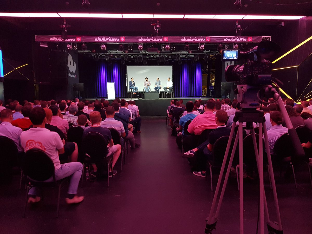 OpenStackCEEDay's tweet image. Panel discussion with @jbryce from #OpenStack Foundtation, @kmarc from #Opsible, @GergelyCsatari from @nokia and Zsolt Hargitai from @SUSE 👌