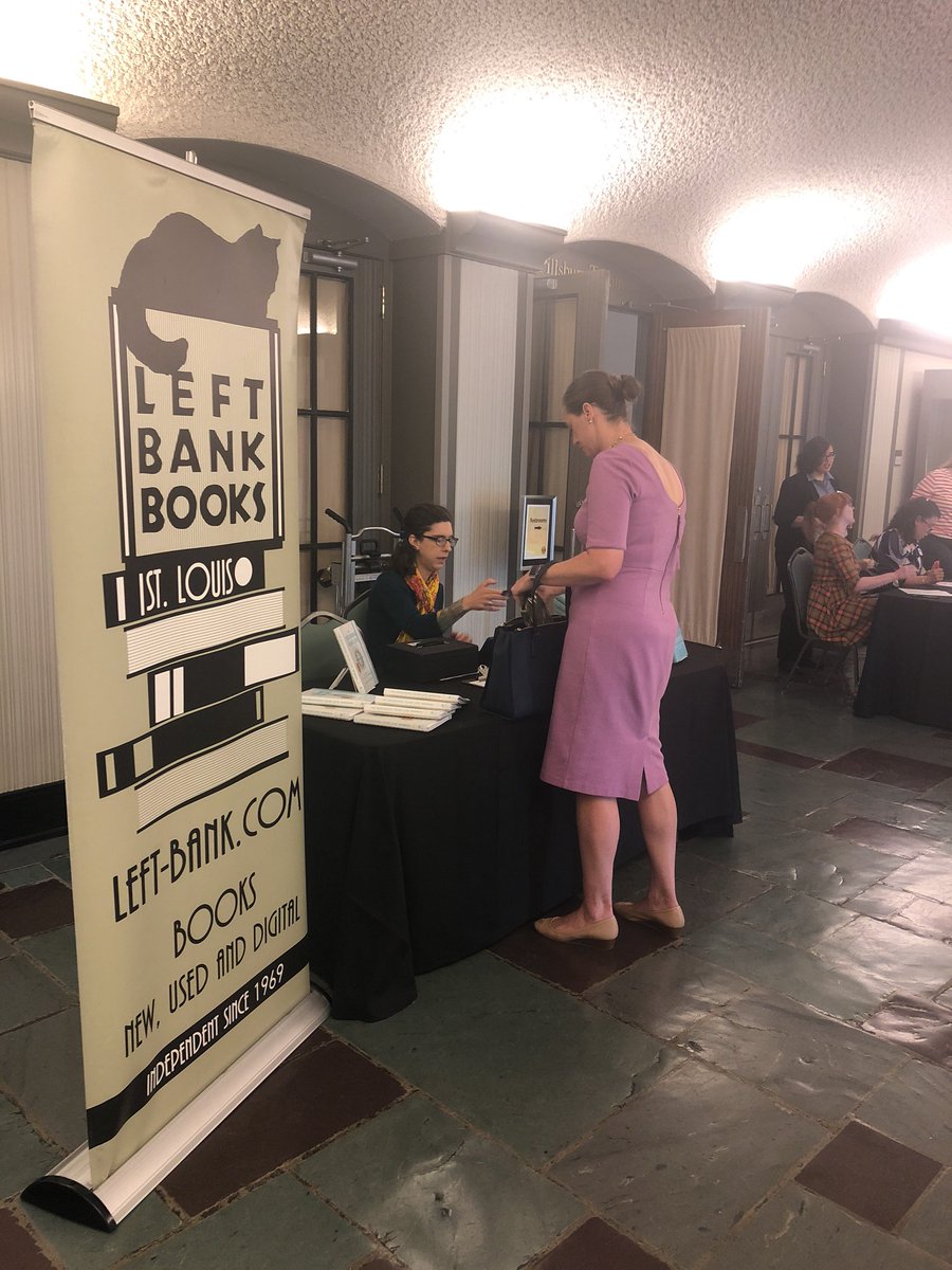 COCAbiz's tweet photo. Love having our friends at @LeftBankBooks on site with @wburnett’s book #DesigningYourLife along with a corresponding workbook! 🙌🏾🙌🏻🙌🏽🙌🏿 https://t.co/OXGWRxwlLN