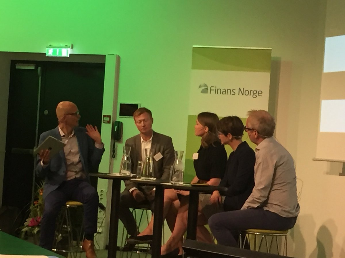 SIGLAsays's tweet photo. @DNB_Bank jobber med grønne bedriftslån som skal premiere de som bygger grønt, lønnsomt næringsliv - ikke bare de store, men også de små bedriftene sier @kmgeorgsen #fremtidensfinans https://t.co/3GeqB6bAQB