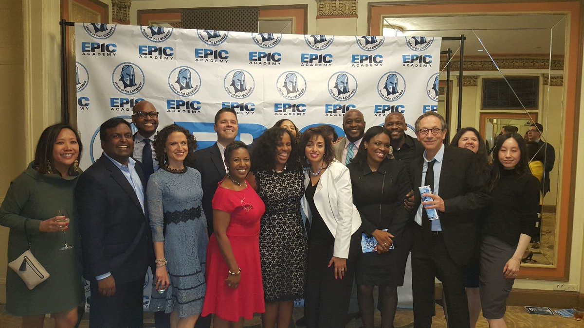 ExecMHamilton's tweet photo. What a magical night - Dare to Imagine 2018 with my Shero @ValerieJarrett at the Palmer House Hilton. So overwhelmed by the excellence of our students. They continue to inspire me. Thank you to all our sponsors and suppprters for coming out. #ouryouthourfuture #EPICPROUD https://t.co/c1UG2t8yqL