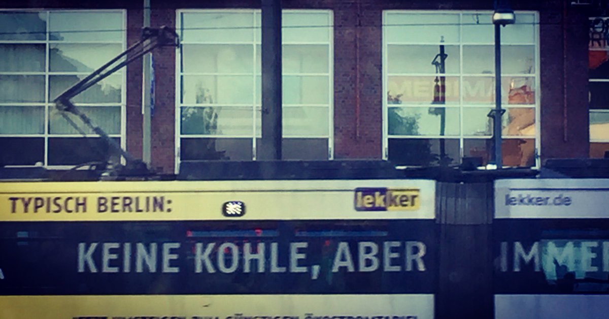 Wie der Spruch weitergeht und diese mega erfolgreiche Social Media Kampagne entstanden ist, erfahrt ihr am Freitag beim MARKENCAMP in Berlin. Wir suchen uns bis dahin schon mal die witzigsten Waggons aus. #bvg #weilwirdichlieben #mc18ichbindabei #markencamp #markenmacher #berlin