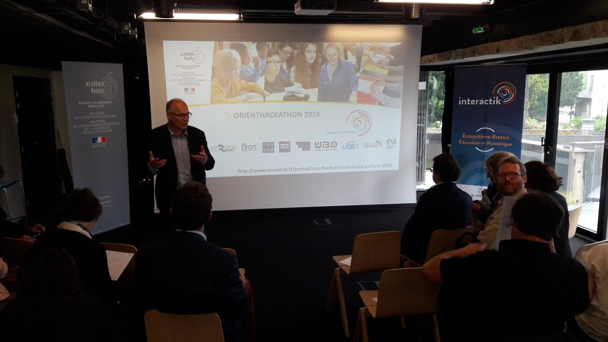 laurent_hamon's tweet photo. #orienthackathon2018 Les eeux équipes finalistes présentent leurs projets devant des financeurs potentiels à la @LaFTRSM . L'innovation pedagagique et numérique font bon ménage 😁 https://t.co/1bo5k4VG5s