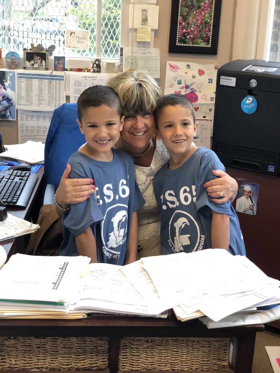 ps65si's tweet image. Meet Cooper and Michael Kuhlsen, our two principals for the day (with our principal, Ms. Scamardella). 💙💙🐬🐬#ps65si #inspireD31 #principalforaday #dolphins @sibfsc @nycschools