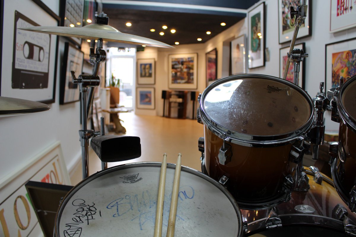 ArtistsGallery tweet media