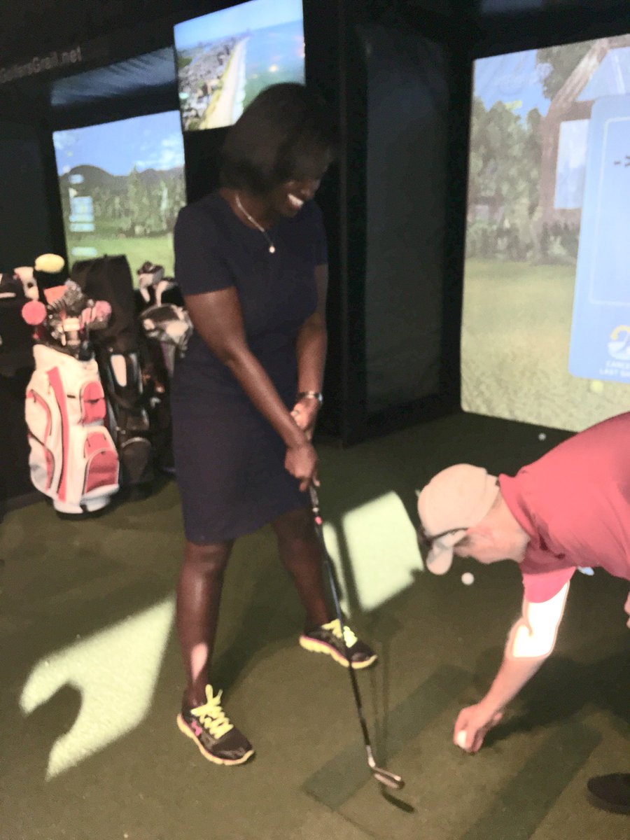 AngelWill21's tweet photo. Awesome time celebrating Women’s Golf Day and networking with @Womenofcolorglf at @GolfersGrail at Cheval yesterday. I even had a chance to work on my swing!! 🙌🏾 🏌🏾‍♀️⛳️ #WomensGolfDay #OntheGreen #EverySwingCounts
#LegacyBuilding https://t.co/wgkf85P0sb