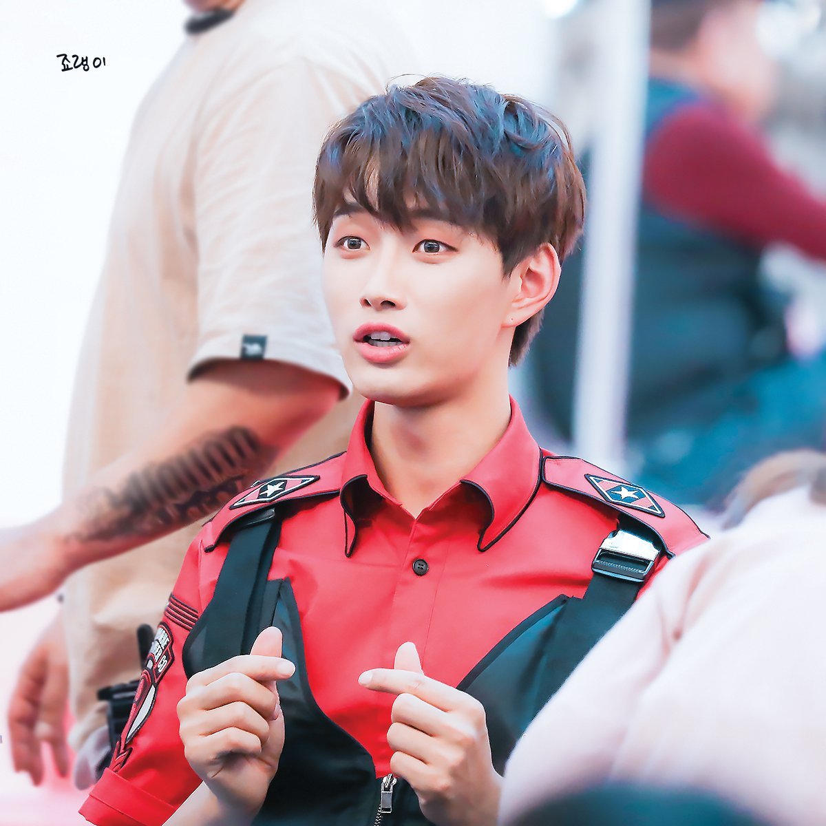 KimJaehanPH's tweet photo. [HD] 180527 Bundang Fansign.

📸jyoleang

#김재한 #KimJaehan #WYNN #SPECTRUM #스펙트럼 #KJPH https://t.co/M4xFDqyP64