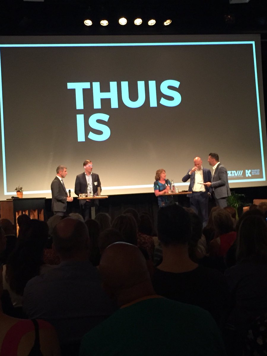slowpokedj's tweet photo. Ervaringsdeskundigen aannemen en serieus nemen! Schaduwwethouders en meer rebellie en burgerlijke ongehoorzaamheid . @PaulBlokhuis #debasisoporde #szn @hugodejonge @Lisawesterveld https://t.co/AmeLZlezSp
