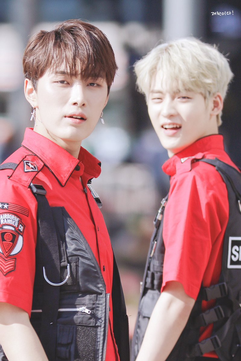 KimJaehanPH's tweet photo. [HD] 180601 Seoul Plaza World Cup cheering performance

📸JAEHANEEDA

#김재한 #KimJaehan #WYNN #SPECTRUM #스펙트럼 #KJPH https://t.co/My5BzSQHpI