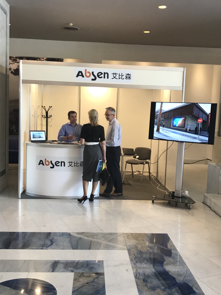 Lots of energy this afternoon at our networking session #OOH #DOOH #FEPE18 <a href="/Daktronics/">Daktronics</a> <a href="/Samsung/">Samsung Electronics</a> <a href="/cuende/">Daniel Cuende</a>