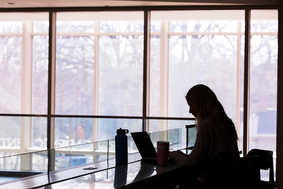 "Complex questions draw students in, ignite their imaginations and inspire them to learn on their own." Making just-in-time learning in higher ed a priority can help students learn more effectively. 
forbes.com/sites/carolqui…
#HigherEducation #learning