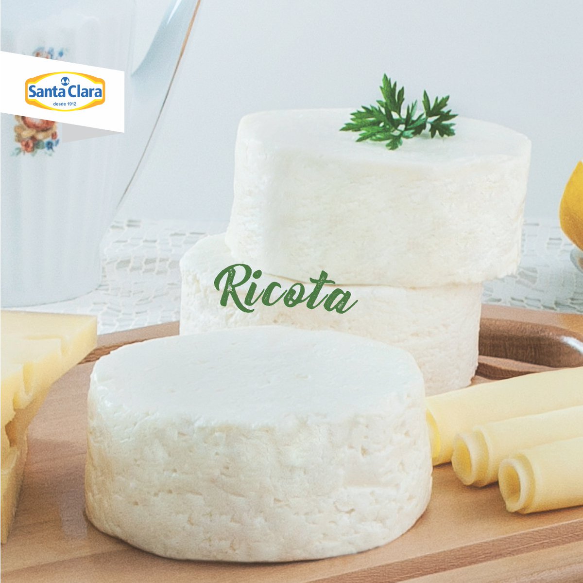 coopsantaclara's tweet photo. Não precisa passar trabalho, a gente facilita sua vida: a Ricota Santa Clara está prontinha na prateleira do Super te esperando. E o melhor, com a consistência ideal para usar em qualquer receita (quem mais pensou em nhoque? 😋) ou comer pura mesmo. 😍 https://t.co/Z01wWloDSo