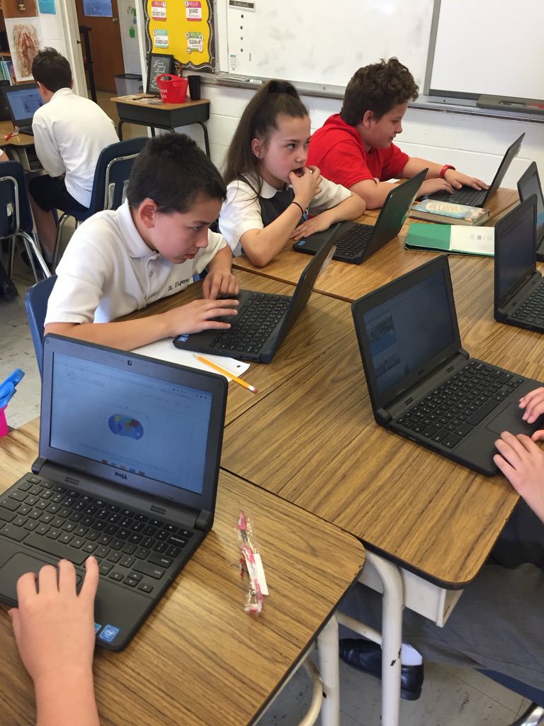 DianaRThompson's tweet photo. 6th grade is working on  breakout edu. Tricky travels https://t.co/JzgbzNBL1K