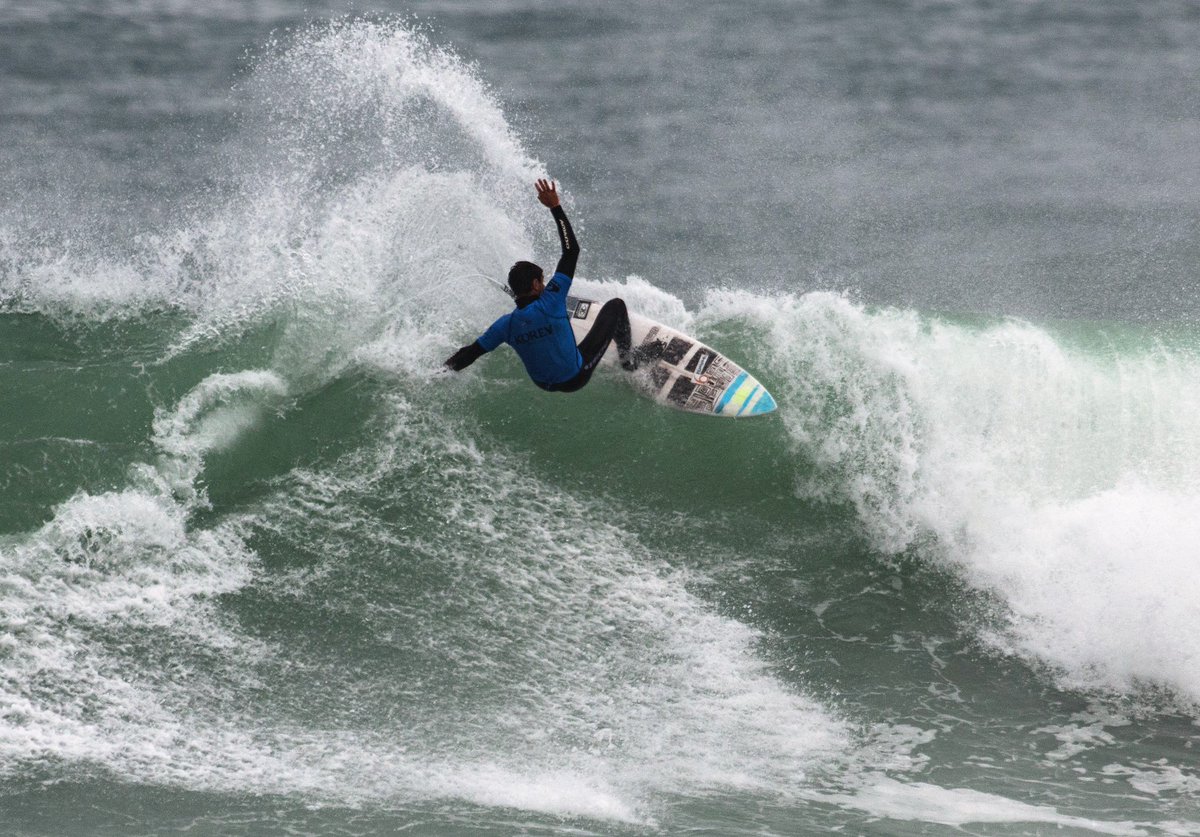 ukprosurf's tweet photo. Yewwwww Tom Butler!
Photo: Andy Holter
#ukprosurftour #ukpsa #surfcomp #prosurfing #surfacedpro https://t.co/eFMpn4Itc7