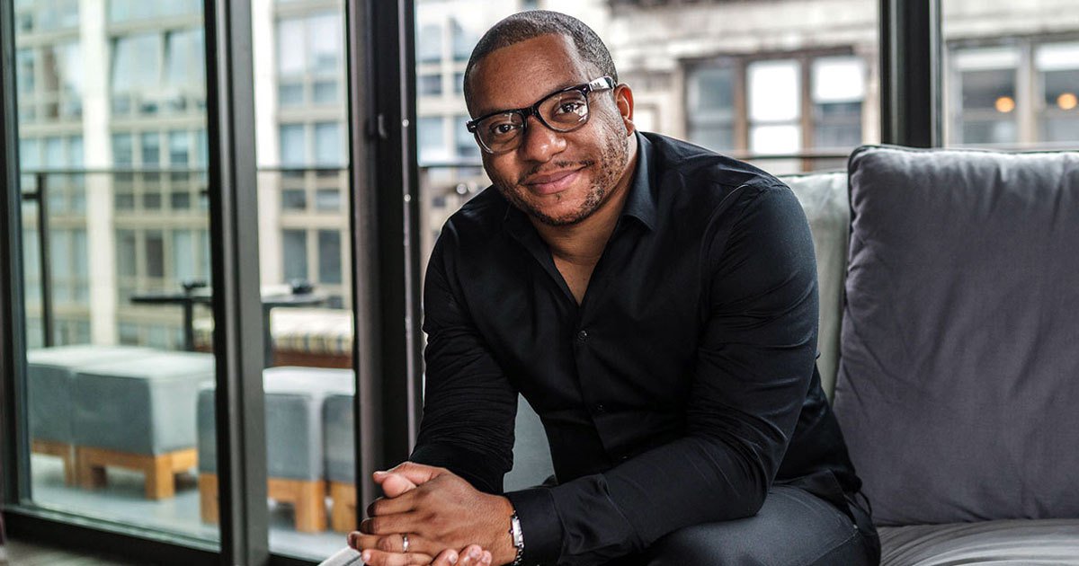 RefreshCHS's tweet photo. We're 22 days away - the next #RefreshCHS features @DouglasQDavis on June 27 @BlueIon  ~ https://t.co/0knL6fV230 … ( #refreshchs #design #chsdesign #ux #chsux #chstech #chsevents #charleston  ) https://t.co/1VeeZHC3se