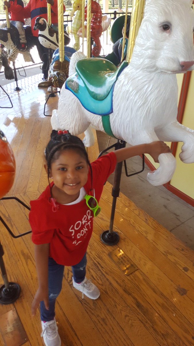 matrix_detroit's tweet photo. Several of our #MatrixHeadStart centers on recent @detroitzoo field trips! Our students attended with parents & #HeadStart teachers.
FULL ALBUM: https://t.co/IinTIomyp5
All enjoyed an awesome day outdoors & had lots of fun! #MatrixMission #DetroitLove #Detroit #DetroitZoo #MI https://t.co/BRGzeRiW9q