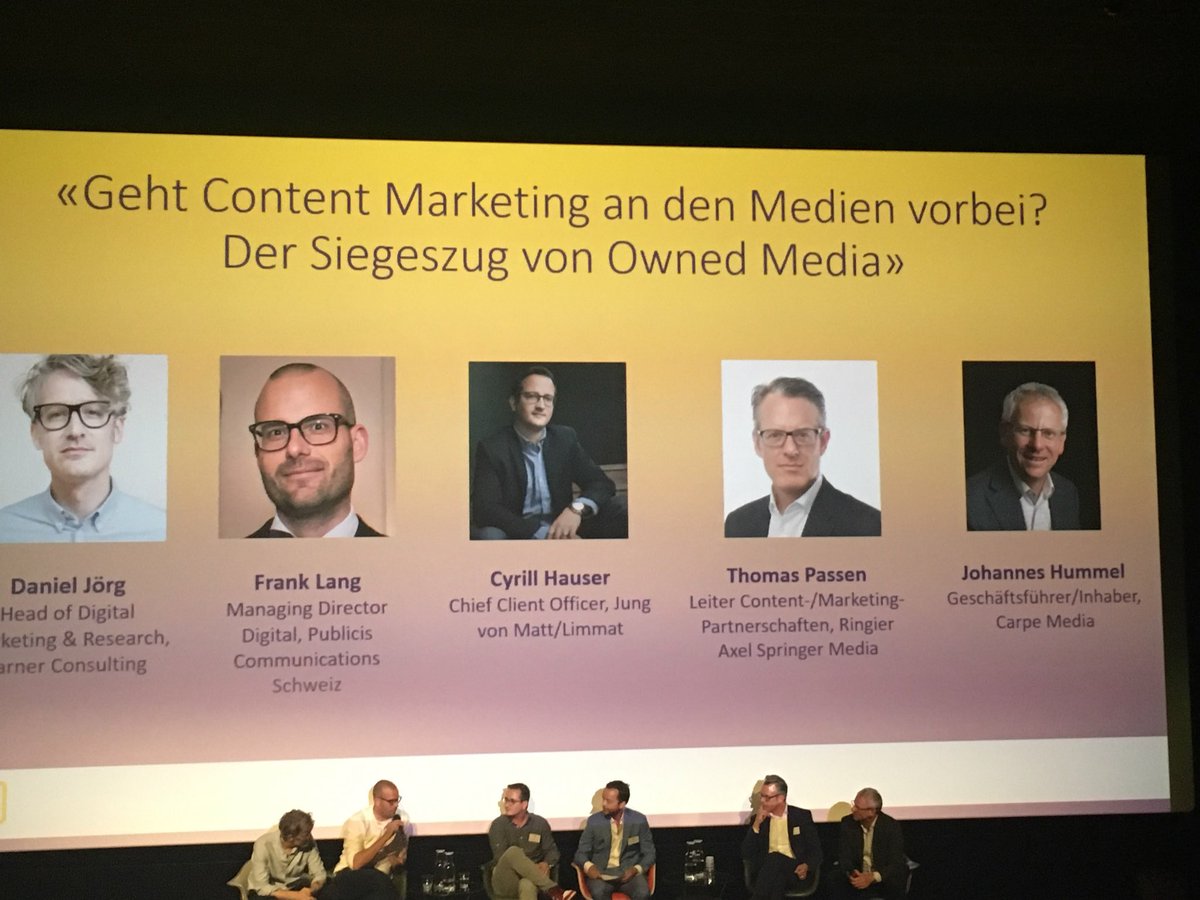 SabineZeilinger's tweet photo. Wohin geht der Trend beim Content Marketing? Bewegtbilder? Ist das nicht schon wieder rückläufig? Oder sind es Content Hubs? Wichtig ist das Zusammenspiel, basierend auf relevanten Inhalten! #cmdch2018 ! https://t.co/YZ8zfyokaS