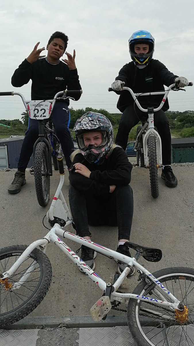 Goodluck to <a href="/alicecrackers/">Charlotte Green</a> from pupils of @CarrickAPA in BMX World champs  <a href="/bakubmx2018/">2018 UCI BMX WC</a> @UCI_BMX_SX <a href="/cbmxc/">Cornwall BMX Club</a>