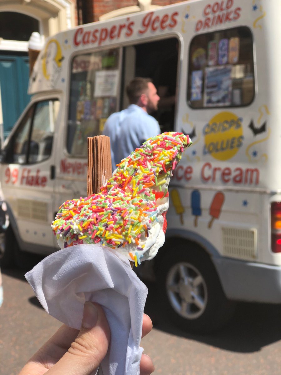 KerrHenderson's tweet photo. We’ll never say boo to an ice cream! #icecreamvan #caspersicecream #belfasthour #hotday https://t.co/QCjTklqCkt