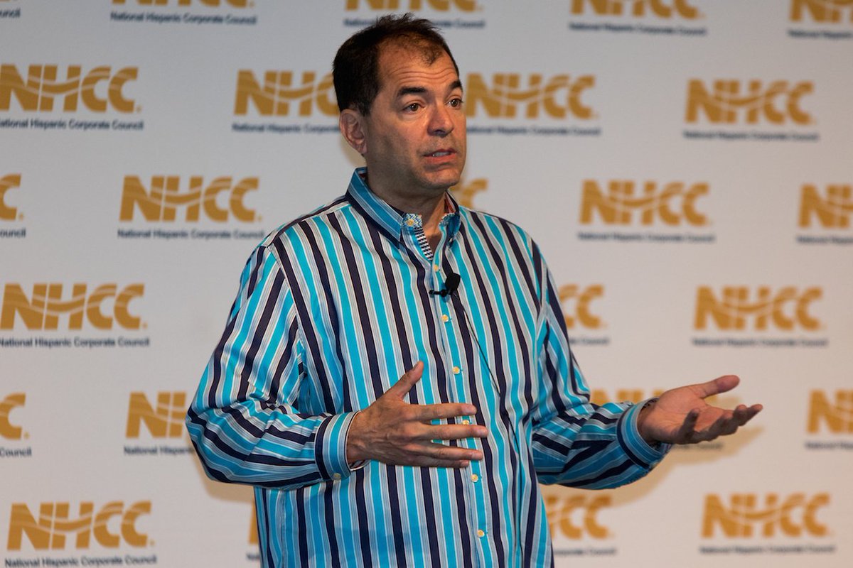 NHCCorg's tweet photo. Karl Gouverneur, Vice President – Digital Workplace & Corporate Solutions and Head of Digital Innovation @NM_News joins the 2018 #NHCCSummit in #Milwaukee #Hispanic #Latino #ExecutiveLeadership https://t.co/umQI2zZoMk