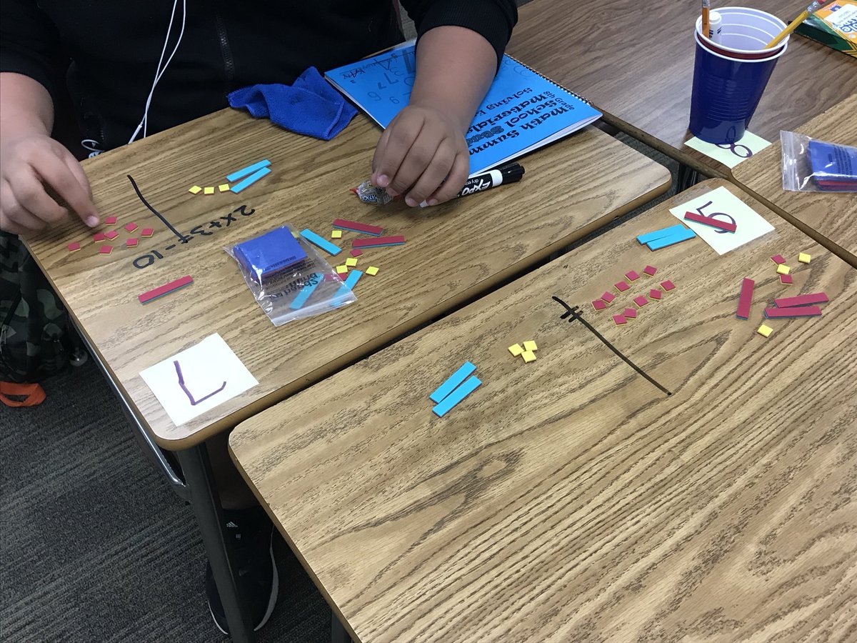 MathandPirates's tweet image. Rice room solving equations visually and algebraically. These kids are rocking it! #LearneditatSSI #katymodelsmath @ramimtulp