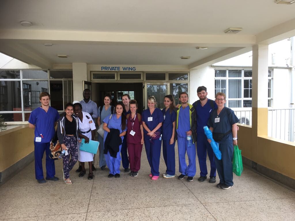 Know4Change's tweet photo. End of placement photo of our @LJMUParamedic @LJMUNursing and @UCLanNurses students with our project manager @AllanGary and Sister Margaret😃 https://t.co/mZZoXpzG3Y
