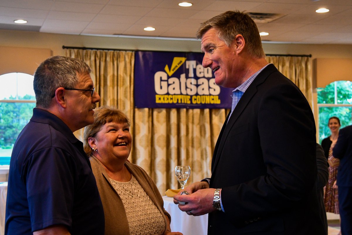 SenatorSanborn's tweet photo. I had a great time meeting new people and hearing new stories at an awesome event in Manchester yesterday evening. Thank you to everyone that took the time to speak with me about my campaign for Congress. #NHPolitics #NH01 https://t.co/Iwic8nhWbK