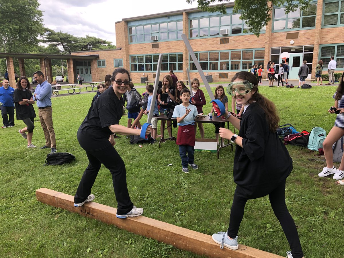 PincusMichael's tweet photo. SMS Challenge the Teacher day.   #ScarsdaleMSpride https://t.co/2xF3e5O6Do