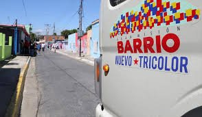 AlcaldiaO's tweet photo. #HECHOS / @alcaldiaO conjuntamente con  @Barrio_Tricolor , realizaron recolección de desechos sólidos en el sector Araguita I, (Los Bloques) #OcumareDelTuy https://t.co/oyNvdCLUGF