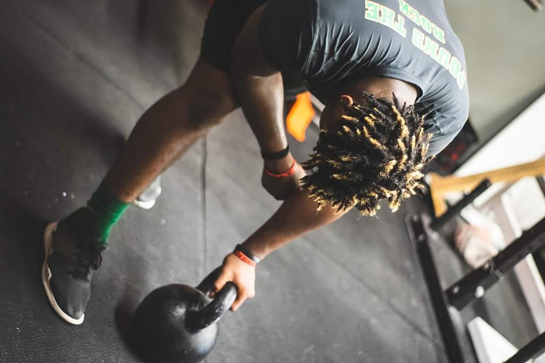 MikaBriePhotos's tweet image. The Grind never stops. 
#mikabriephotography #ravafit #Fitlife #fitness #gymlife #jacksonvillencphotographer #onslowcountyphotographer #nikon #kettlebells #trainhard #grind #pushthelimits