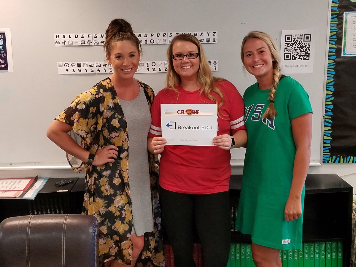 imBrianReed's tweet photo. They all broke out of the #backtothefuture @breakoutEDU box at the Tech Camp: Space Edition! @Miss_Heigel @EHSgifted @MrsTucker_3  #rsdlearns #wearerockwood https://t.co/EwdH0N8kM8