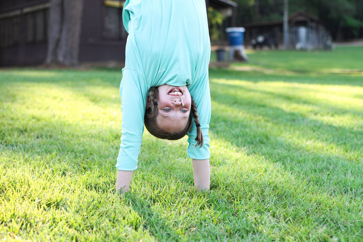 camphuawni's tweet image. What do Huawni Campers do after supper? Not much, which is exactly how we like it! #whereigrowup #freeplay #simplefun camphuawni.com/blog/after-sup…