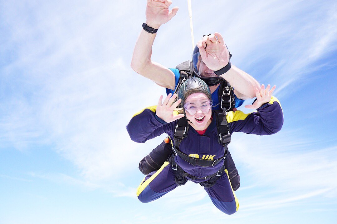 BexFoxyBingo's tweet photo. Your gal did it! So happy to have supported @samaritans, such a worthwhile cause. Thank you if you donated ❤️Doing a skydivehttp://www.justgiving.com/Becky-Fox3?utm_id=124 https://t.co/AmKWkhm0ER
