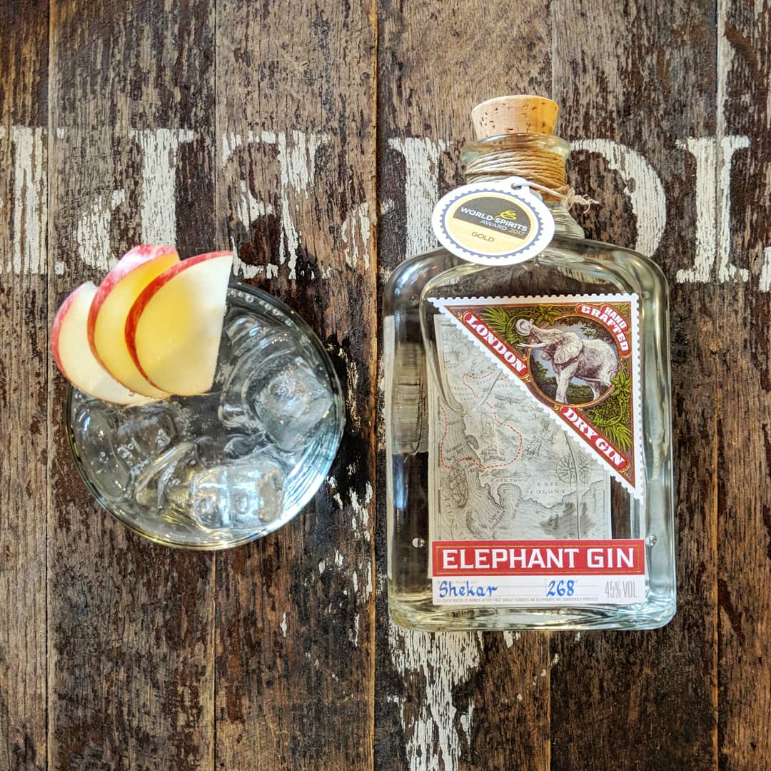 thegrapesoxford's tweet photo. Angry at the #ivorytrade and the mistreatment of #wildlife ? Help fight back with @ElephantGin our special for National Gin day. All proceeds will be going to Elephant conservation @dswtparents  🐘LETS GET TRUNK!🎉
#makegingreatagain #nationalginday #Relephant #Knotonmyplanet https://t.co/5fNDrGIL8w