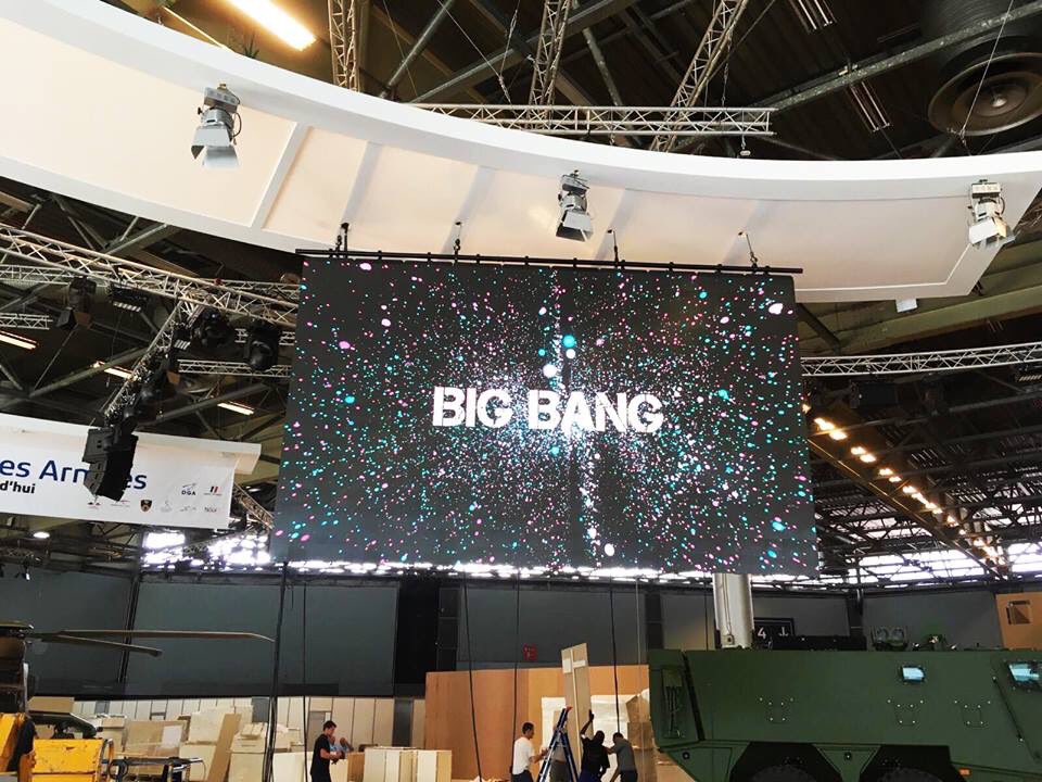 Vous avez rêvé d une grande télé..?? On vous en propose une de 25m2 
A voir sur le stand du ministère de La Défense au salon eurosatory