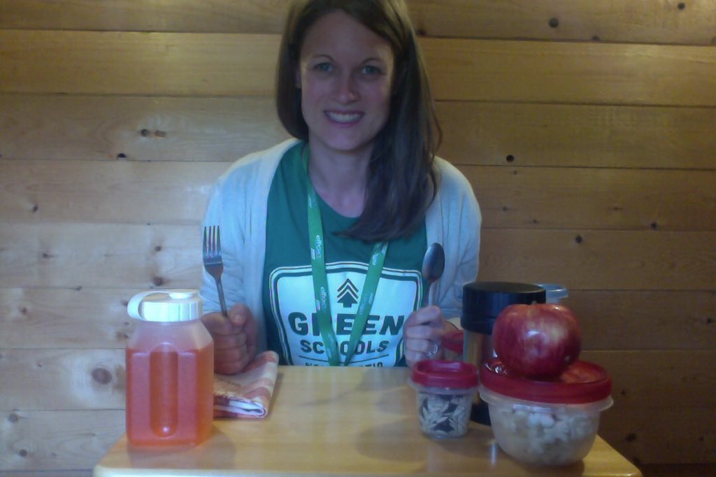 GreenSchools_NS's tweet photo. Gr 5 students at #CoxheathElementary dug into their lunches and discovered most things were packed in reusable containers. Way to go! #litterlesslunch @CBVRSB https://t.co/fBEfzeDqgH