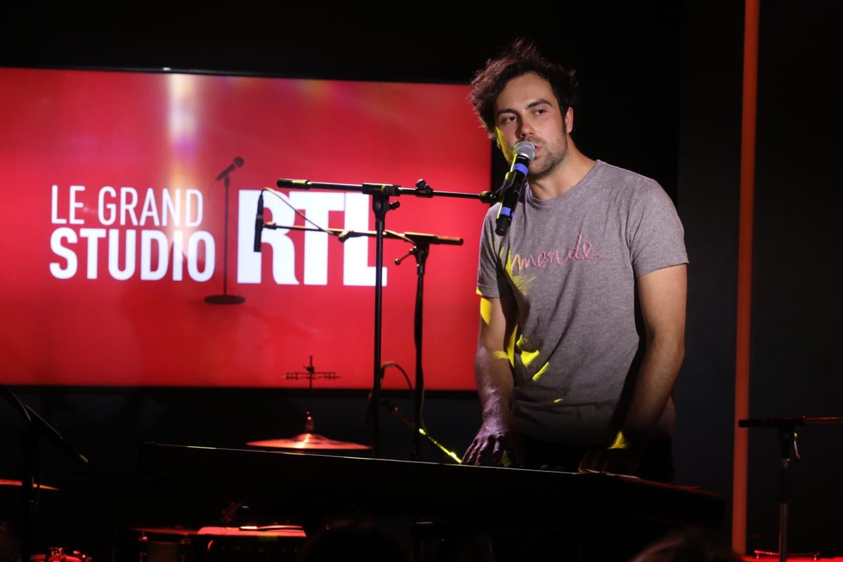 RTL_presse's tweet photo. Martin Luminet en direct sur la scène du #GrandStudio pour #MonPremierGrandStudio diffusion le 23 juin à 15h @eric_jeanjean https://t.co/OtTqTPyKcZ